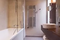 La Bourdonnais 4*, Parigi Francia